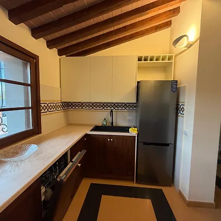 Casa vacanze Via Antonia 60 *